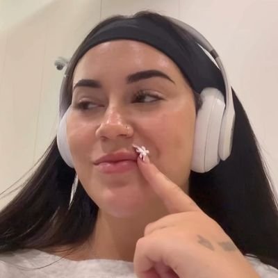 arab_king011's profile picture. Hi I'm 19