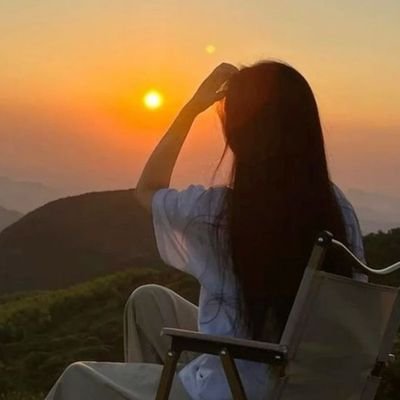 meplly's profile picture. 