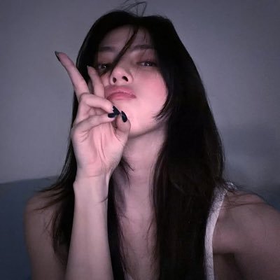 bugban's profile picture. Bussiness acc