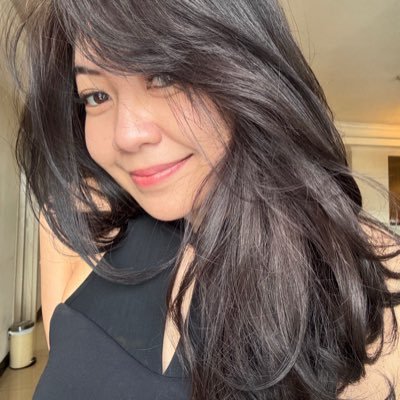 heisenburpz's profile picture. Girl from Mars, also mom of 5.