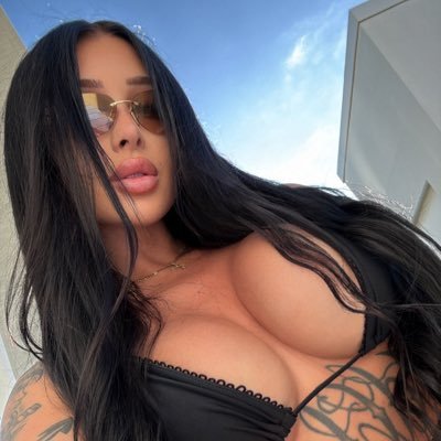 Val_Cossette's profile picture. 📩 Business/ Collab https://t.co/xyCakD3CkG