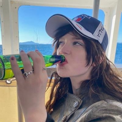 daviislass's profile picture. I feel it so deeply in my bones