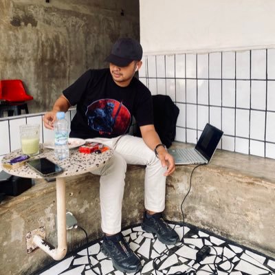 PranaAtiharsa's profile picture. Self Improvement | Football | Logistic https://t.co/5UxKziEsfX