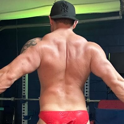 TheGayGymBro's profile picture. Just your favorite Gay Gym Bro 💪🏼          OnlyFans link 👇🏼