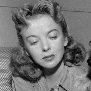 lamarrfilms's profile picture. old hollywood miley cyrus and lesbianism
#IStandWithAmberHeard