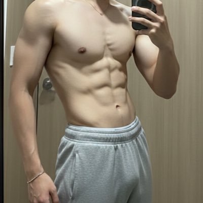 Onetimekung's profile picture. 