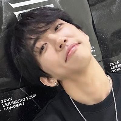 comerorok's profile picture. 샤이니 키가 써준 바이오