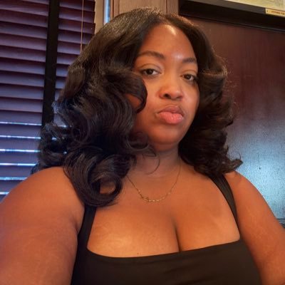 RiyonL's profile picture. 27.