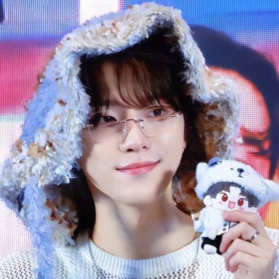 Seokgyu_Luvr's profile picture. ✮ ⋆ ˚｡𖦹 ⋆｡°✩ OT13HOLIC! DK, Jun and Woozi are my favourite ppl on 🌍 ★彡Verkwan enthusiast ᶻ 𝗓 𐰁 .ᐟ Project Sekaiholic .˚ Anti HYBE✦ . . ˚ . . ✦ ✮ ⋆ ˚｡𖦹 ⋆｡°✩