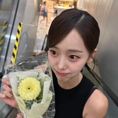 eturanx0's profile picture. 