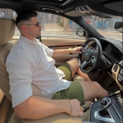 joshglenhollis's profile picture. Crypto Trader, Altcoin hunter, Partner @webullglobal & @binance, Million Dollar Startup , Leadership And Entrepreneur, Dividend Growth Investor, Investing Coach