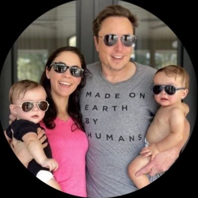 QQVSU's profile picture. Artificial intelligence, biological intelligence, and whatever exists in between and beyond.