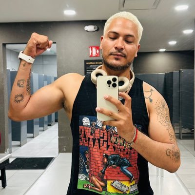 AndyHM93's profile picture. enfermero🏥 tatuador ✍🏻 salva vidas 🌊