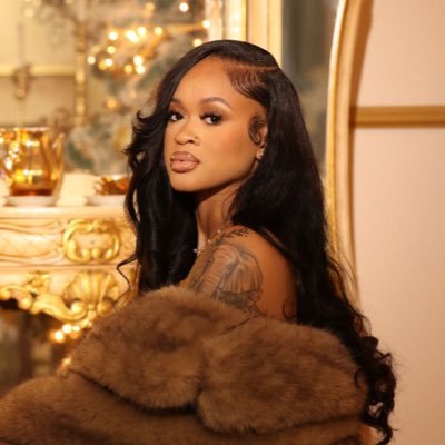 Mayaathadoll's profile picture. Romans 12:2 | 1913