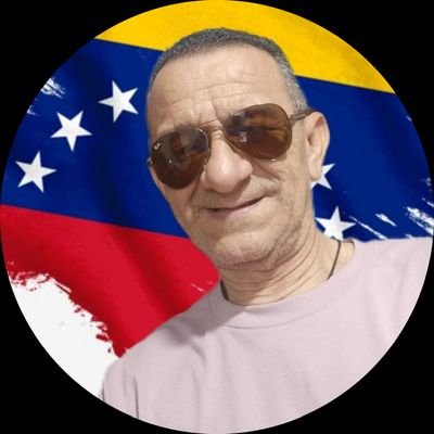 ElHIJOREY's profile picture. Aquí hablo yo...
🇻🇪