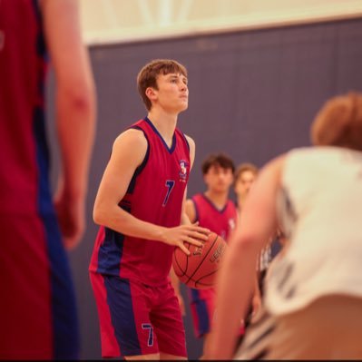 6,4 | 185lbs | W/G | C/O 2027 | Sydney, Australia | st Josephs college, Sydney comets | 92120@joeys.org | +61457250897