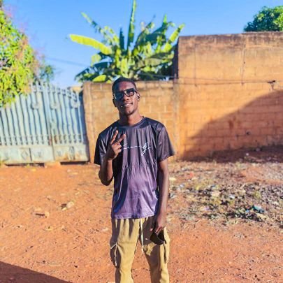 Sô Djorr's Mr Huncho 🇧🇫🇳🇬 • Forex trader turning pips to power • Building empires young • Investment counsel • Killer ad scripts • Level up or get left 🔑💰
