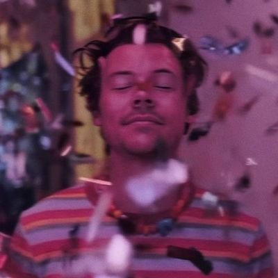 malustjames's profile picture. — what? i don't miss you! get over yourself! 😾
@PURPLEPROM1SE