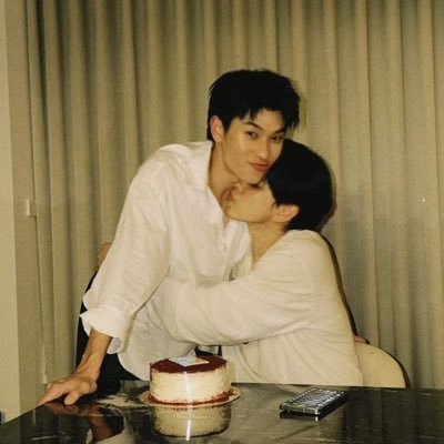 waiiwaii_loveu's profile picture. fan acc. BIGBANG• CHOSEUNGYOUN• ANIME • DAOUOFFROAD #waiiwaiiอัปเดต #รีวิวwaiiwaii 🧡💙