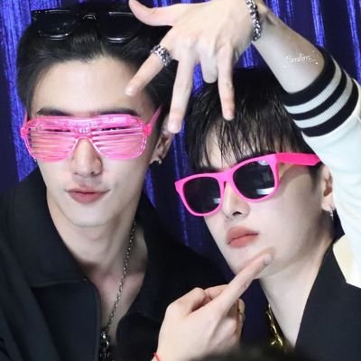 natypsd's profile picture. 𓆩♡𓆪 #perthsanta*♫☆🖤🤍🎸