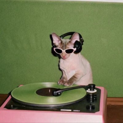 motomamifreak's profile picture. at the cottage