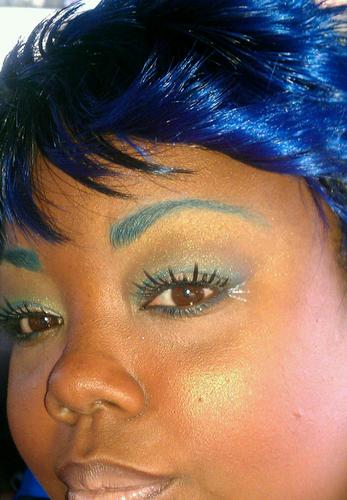 Niko makeup Artits.....teacher by day and an artits by night...