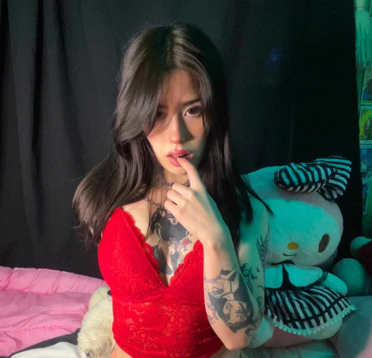 SalleySpra28624's profile picture. just a fked up goth girl in need of someone similar