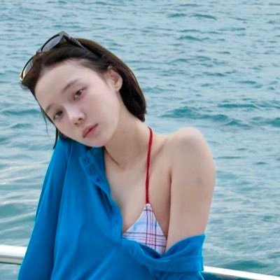 FarinePnZ's profile picture. 𝑆ℎ𝑒 𝑙𝑖𝑘𝑒𝑠 𝑠𝑝𝑟𝑖𝑛𝑔, 𝐼 𝑝𝑟𝑒𝑓𝑒𝑟 𝑤𝑖𝑛𝑡𝑒𝑟. ( ⭐️ ) #칼윈 #밍밍즈 🐢