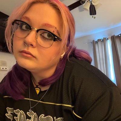 SVTPARX's profile picture. wonwoo & mingyu’s emotional support lesbian ♡ 𖧷