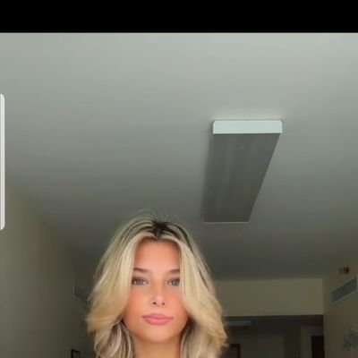 ShannonEmi42830's profile picture. 