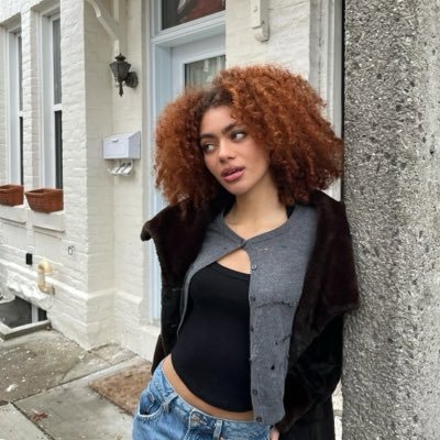 svetlesbian's profile picture. shanes booty hole