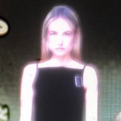 aneriuqam's profile picture. I’m your fav reference | estoy en @armysperonistas