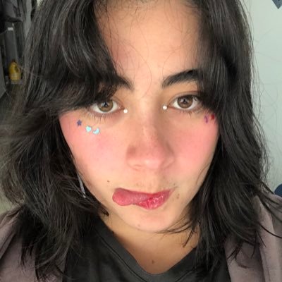 Laurel_Tomillo's profile picture. «No soy poeta. Solo soy una mujer».