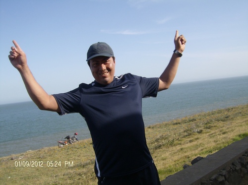 GESPIT's profile picture. Acá viendo cómo petro vive más sabroso gracias a quienes votaron por él