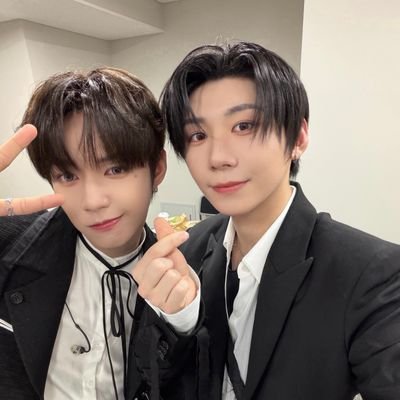 haniiieeemylove's profile picture. Haneulz ☁️ 
143z ❤️ 
hanjaywon
woowoongz
chihwon
2parkz
shuaiven

🍀 Ahof is nine or none 🍀 

My family: 😺 🦝 🐰 🐯 🦊 🐶 🐥 🐸🐣