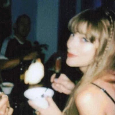 folklorealps's profile picture. eras tour london, milan & gelsenkirchen