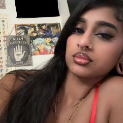 graveyardkitty_'s profile picture. 