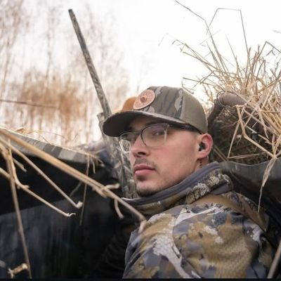 JohnAschenbren's profile picture. Crypto Enthusiasts-$BTC ,$ETH,$SOL