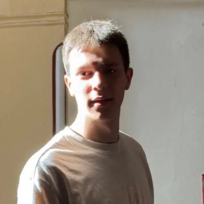 luvlouaylor's profile picture. 