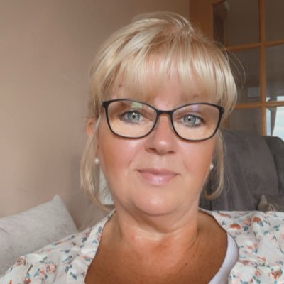 susa30460's profile picture. If my world was filled with animals, it would be a much better place. 😻🐶