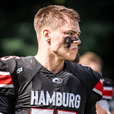 NStolken's profile picture. 6’3/225Ibs | LB/DE | C‘o 2026 | 3.85 GPA | HS:@HamburgHuskies| All State Linebacker | National team | Neo@stoelken.de
