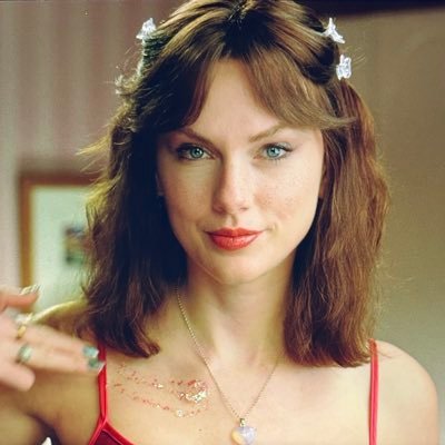 sparksloverr's profile picture. the best people in life are free