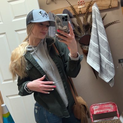 abayomi_sa36102's profile picture. it’s get better later 🩶