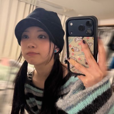 ibeomss's profile picture. mel. 03’. she