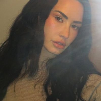 fvsddl's profile picture. cada um com seus vícios né, o meu é e sempre foi comer buceta