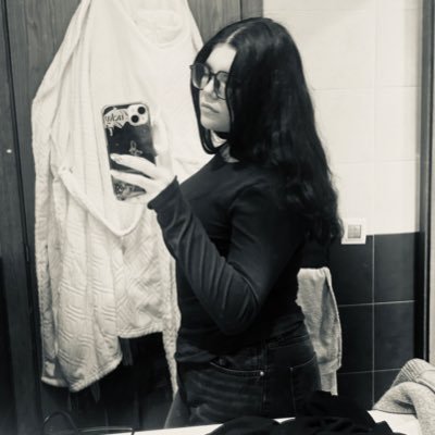 elenamosqueraa's profile picture. 
