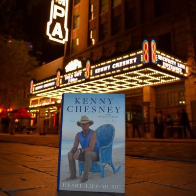 F_kennychesney's profile picture. Singer/Songwriter/Entertainer New York Times #1 Best Selling Author @noshoesradio @bluechairbayrum