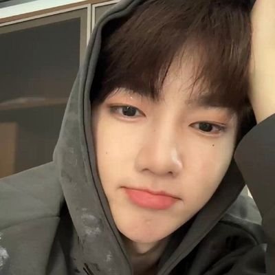 haribozita's profile picture. she/ella •
snsd ive zb1 izna y yo viendo mlp ♥︎