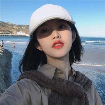 redhead197733's profile picture. real ones don’t need reminders