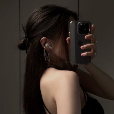 ilhoneyxd's profile picture. 